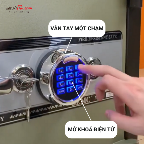 Cận cảnh chi tiết khoá vân tay một chạm của két sắt VF66