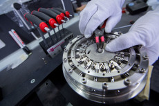 Cách mở két sắt Hòa Phát 3 số nhanh chóng và tiện lợi