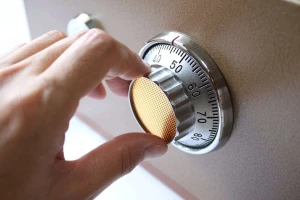 Cách mở két sắt không cần mật mã nhanh chóng nhất