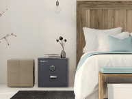 Có nên đặt két sắt ở đầu giường?